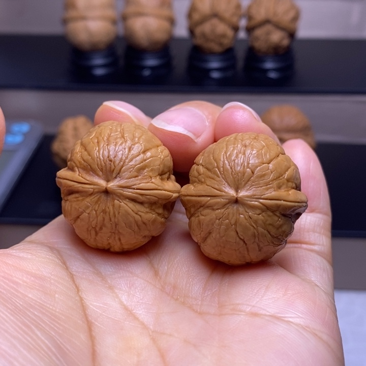 文玩核桃把件铁西瓜53