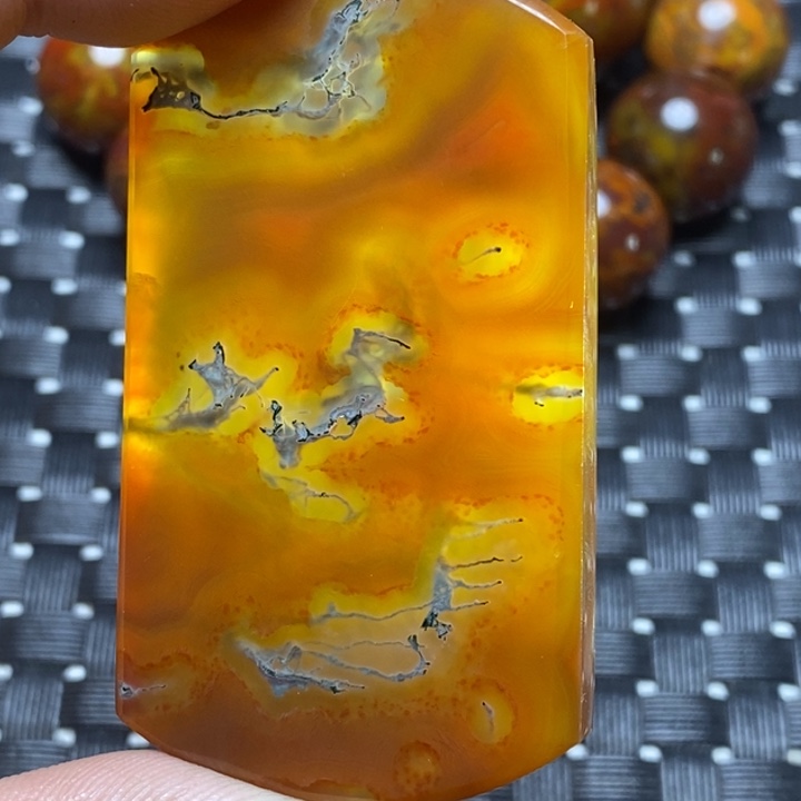 玛瑙/玉髓颈饰未镶嵌石*