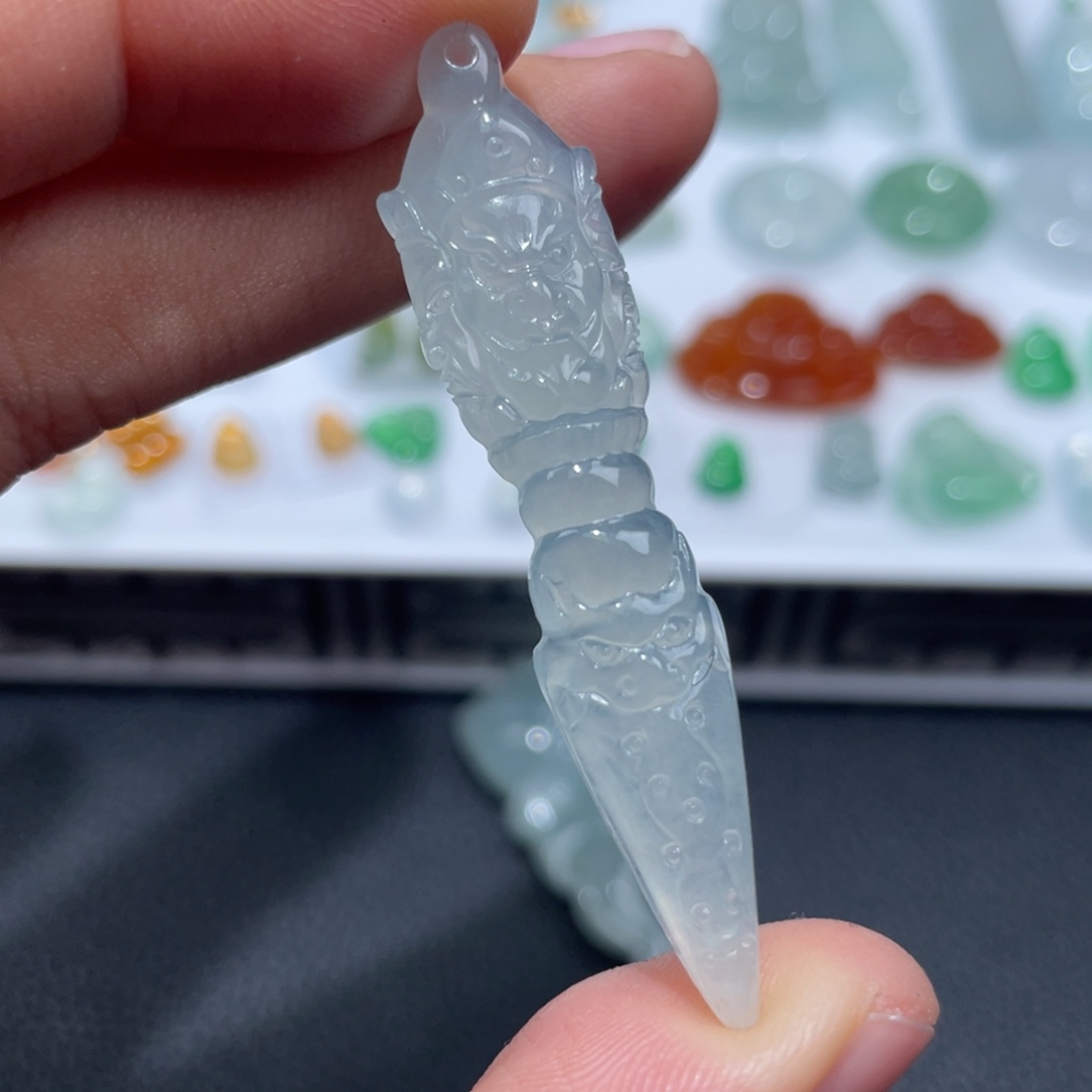 定制翡翠未镶嵌翡翠