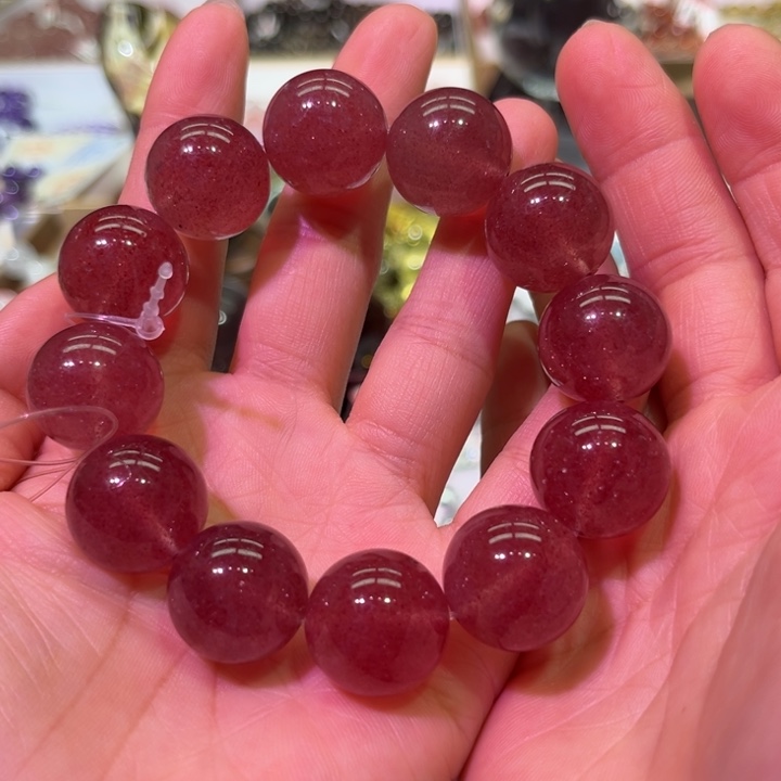 【闪购商品】石英质玉手链未镶嵌一***.手串