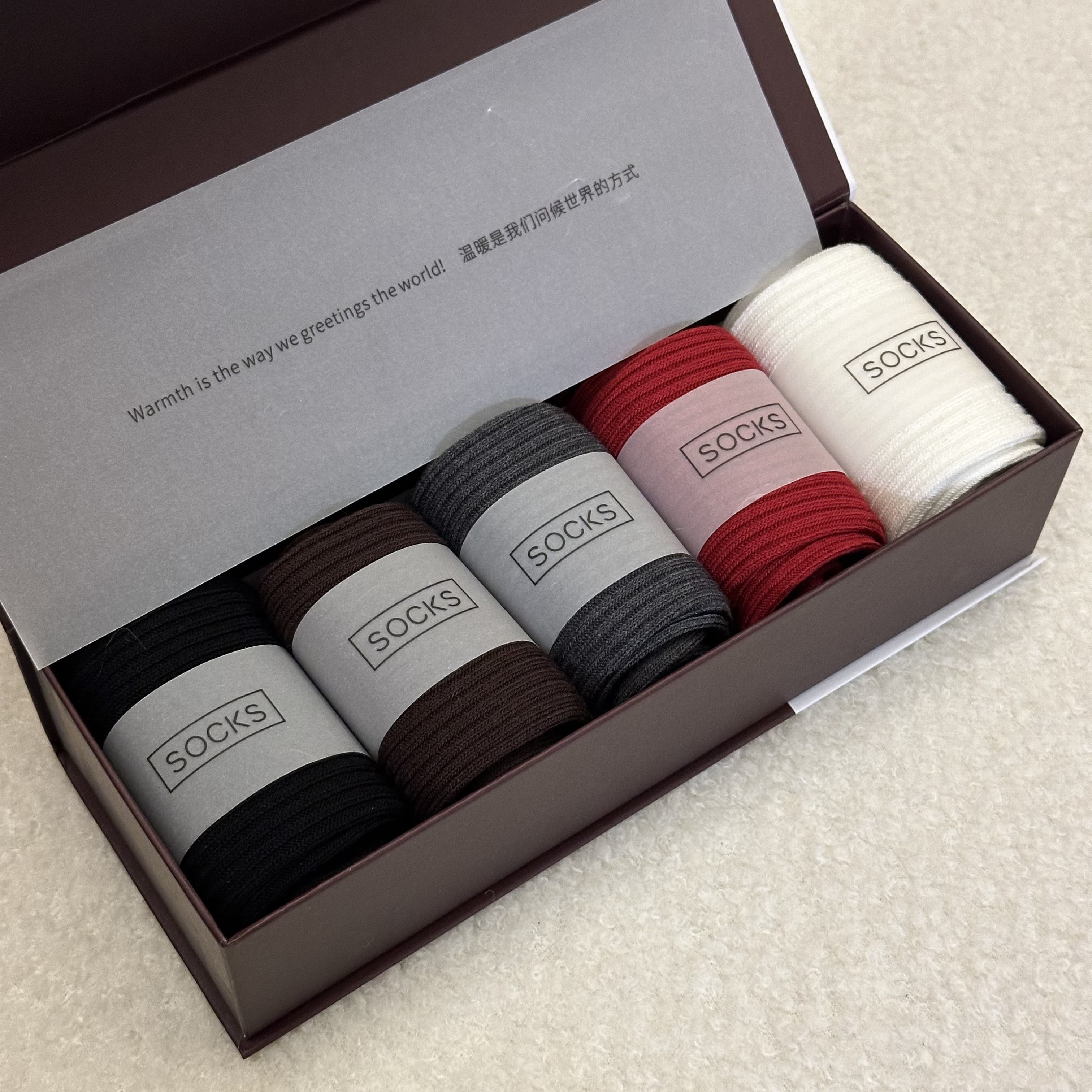 WMM秋冬组合装盒盒配件不拆售中筒袜套女士百搭纯色时尚