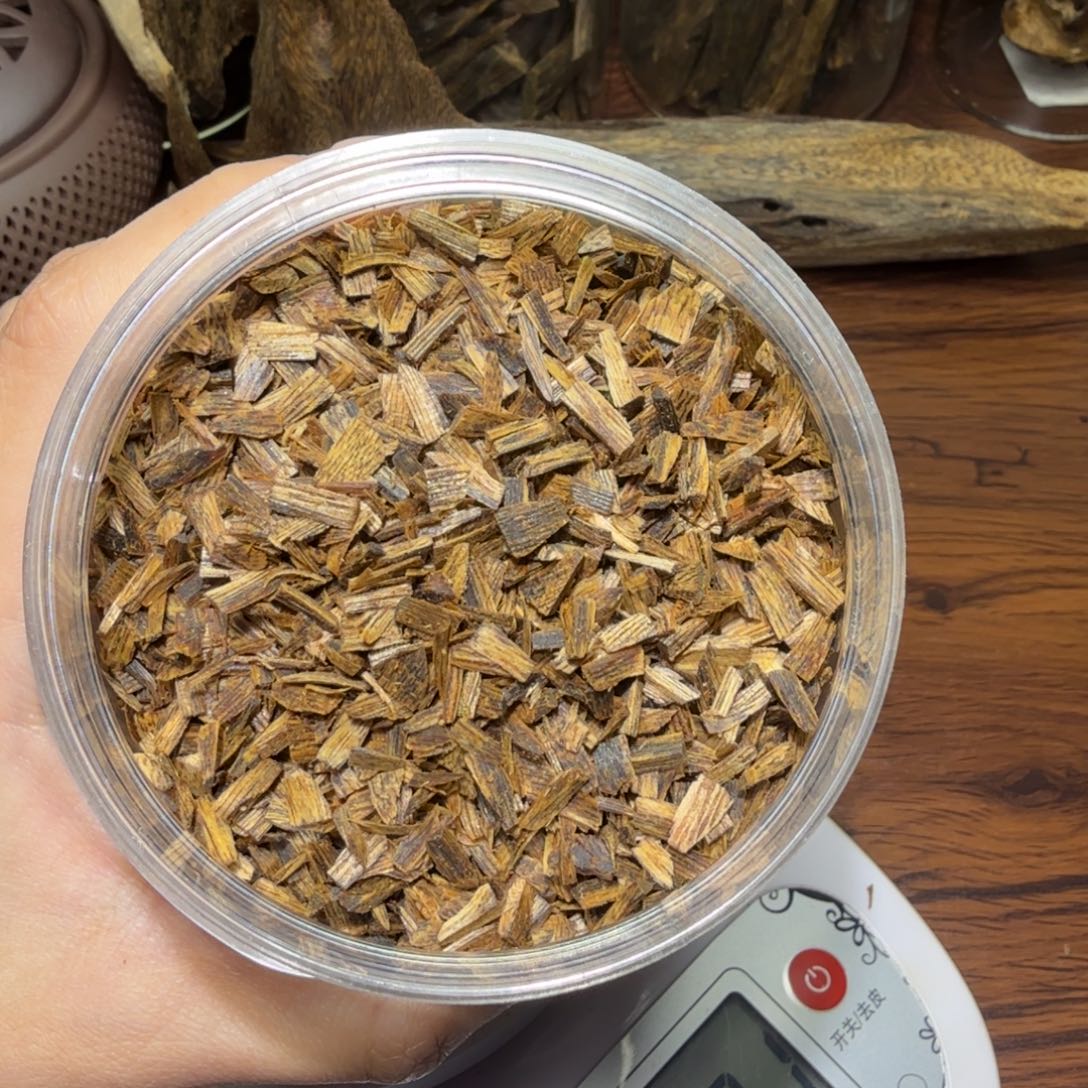 沉香碎屑沉香奇楠沉香金沙叶熏香碎料100克