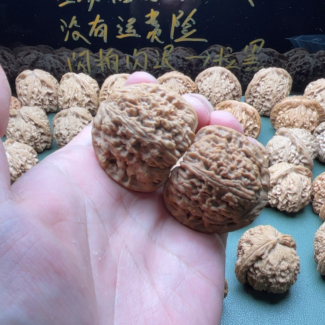 核桃把件41全品南疆石