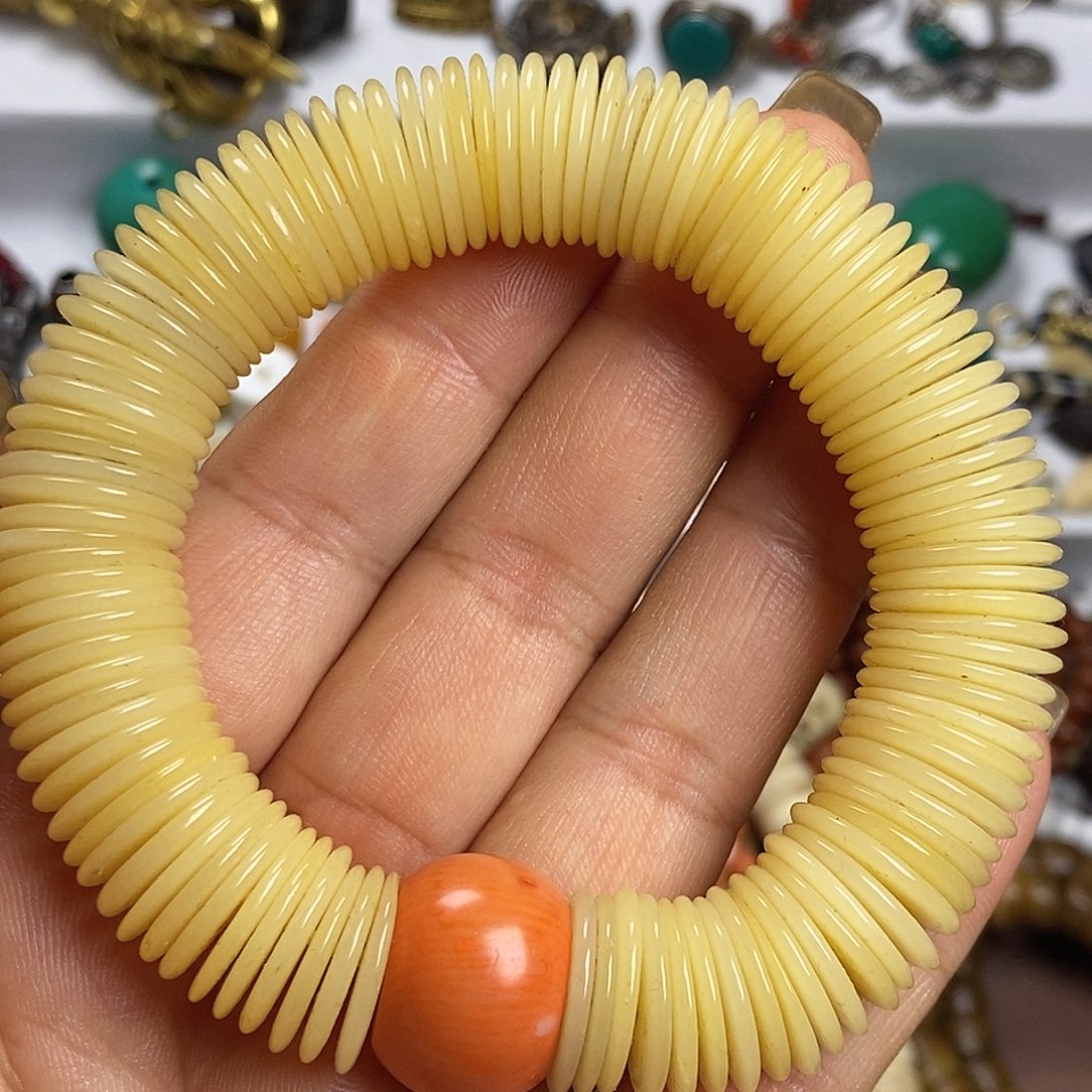 ……………………………………………………