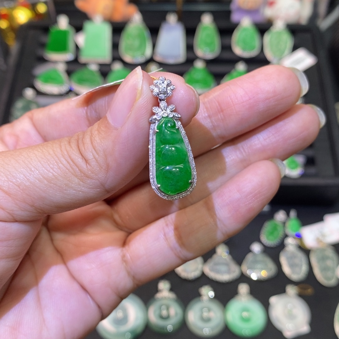 翡翠18K金镶嵌吊坠(不含链)