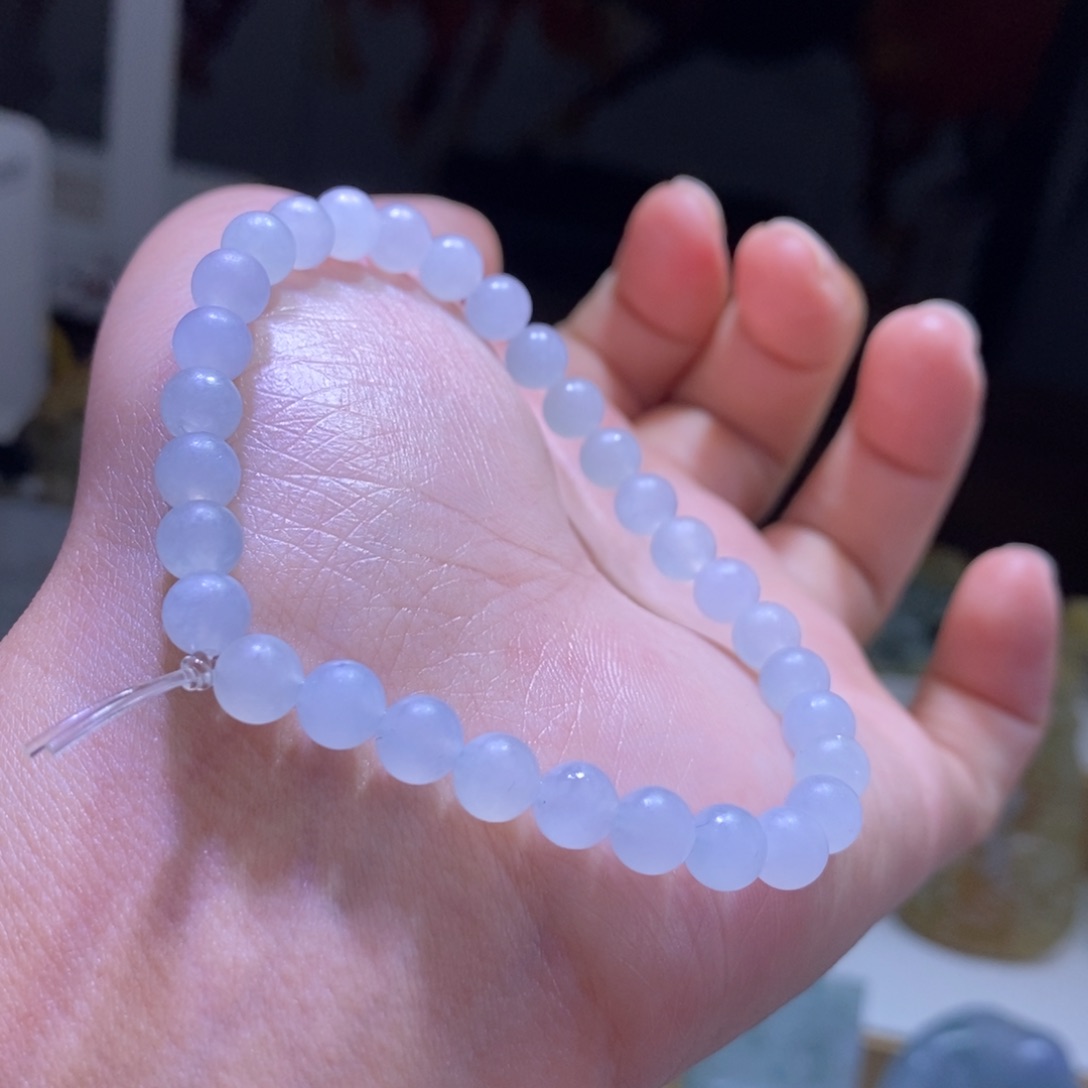 定制翡翠未镶嵌冰手串