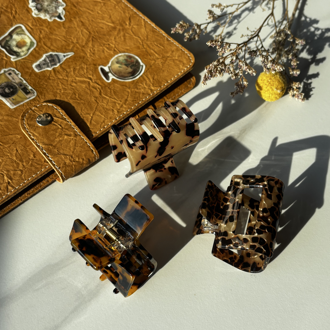 高级轻奢醋酸小方抓夹新款法式复古简约百搭抓力稳固简约风女