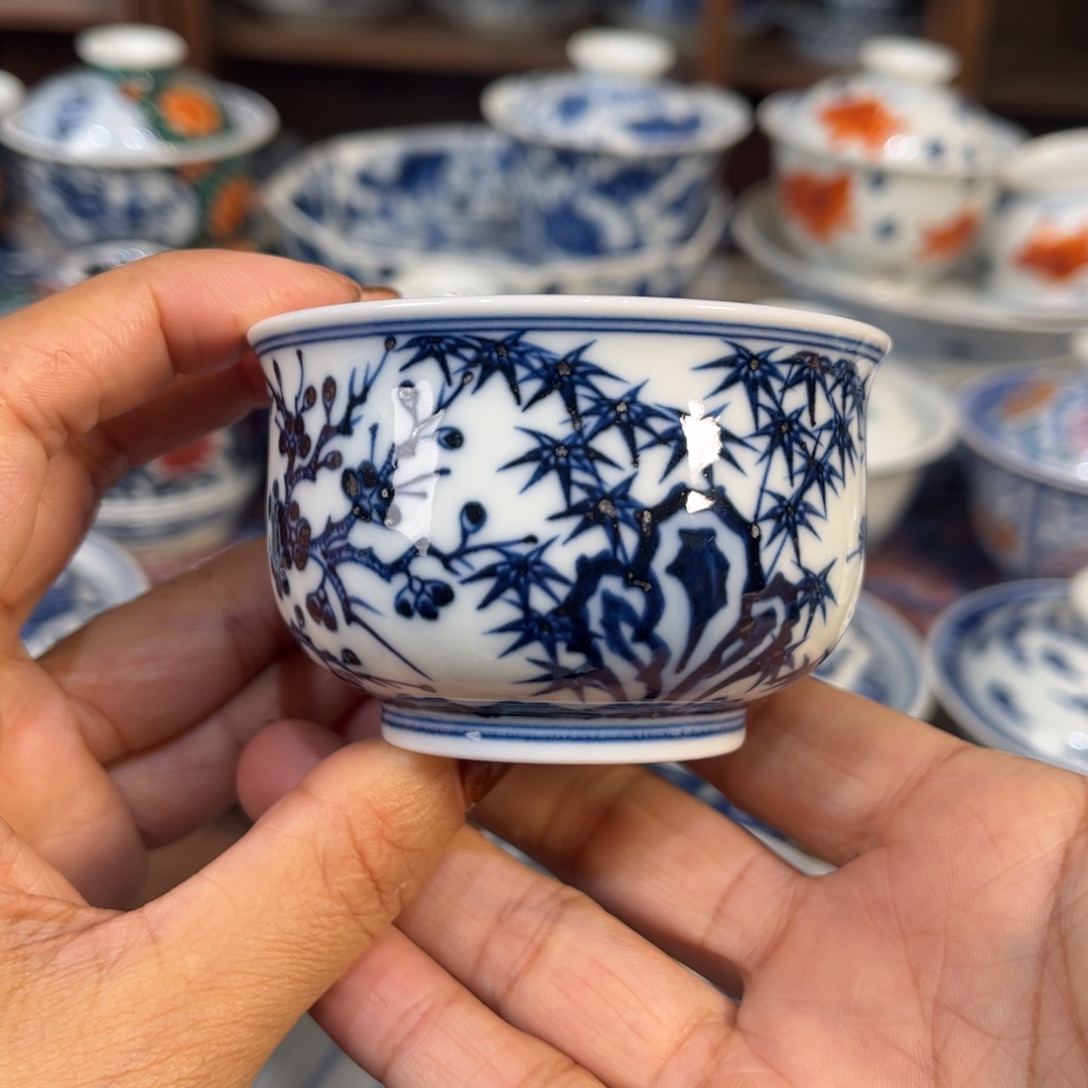 ……杯子…………………………………………