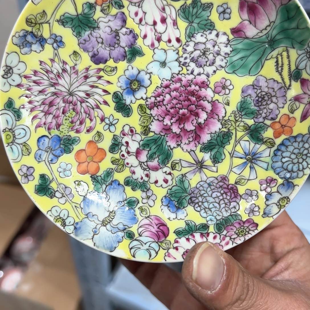 瓷片瓷器和陶瓷艺术作品展览