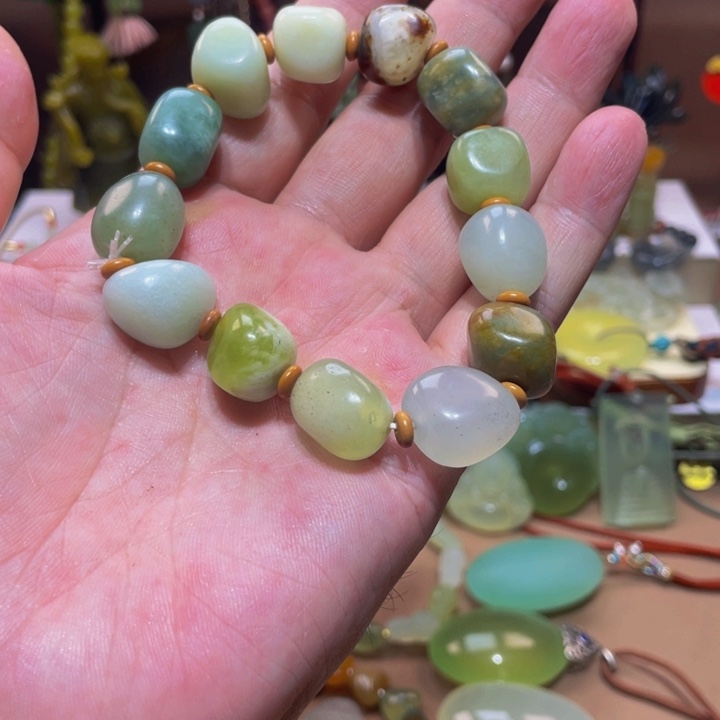 蛇纹石玉手链未镶嵌