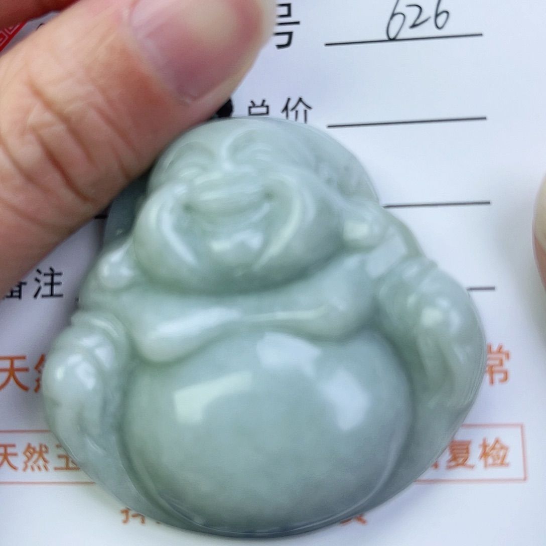 翡翠颈饰未镶嵌佛公