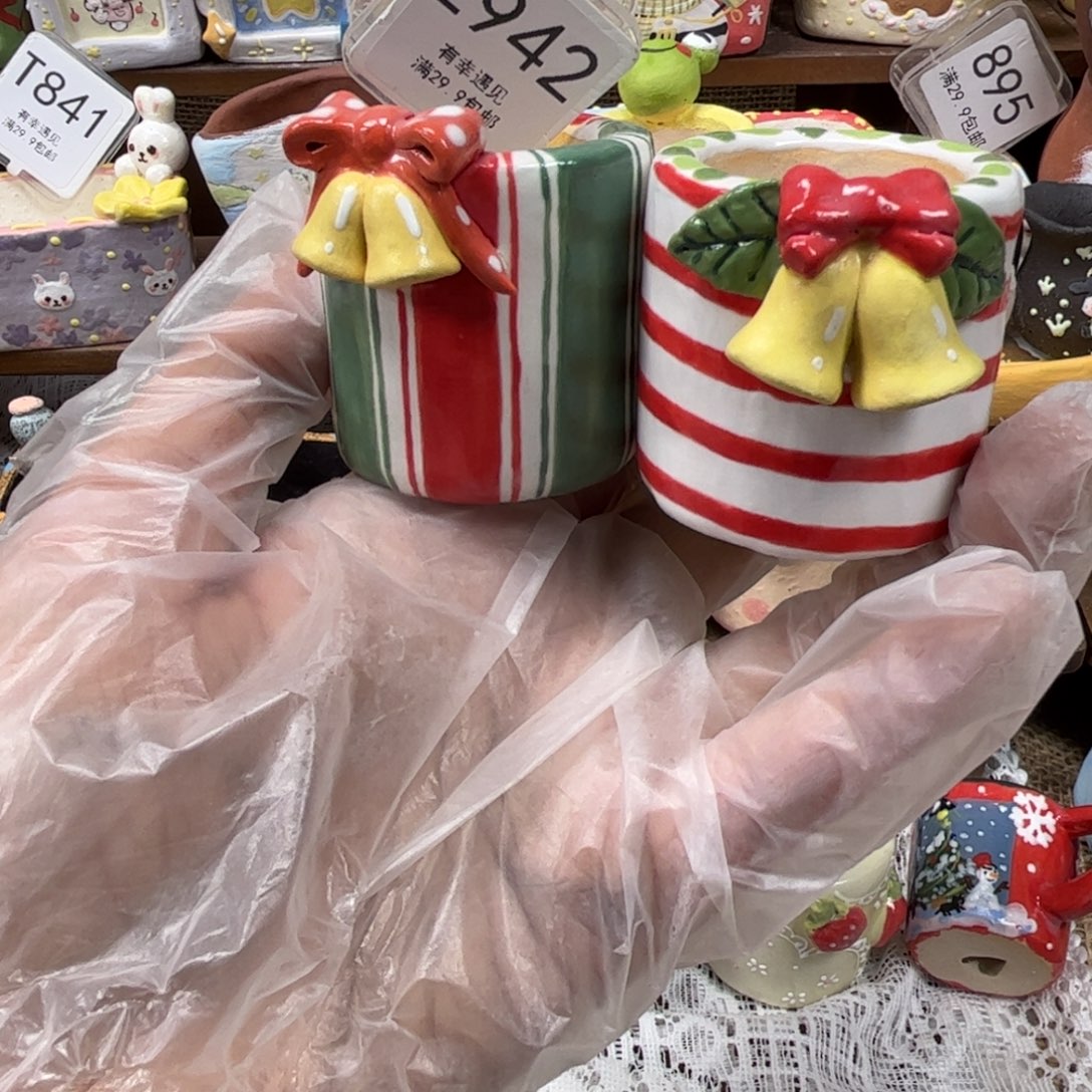 942两个花盆手绘花盆