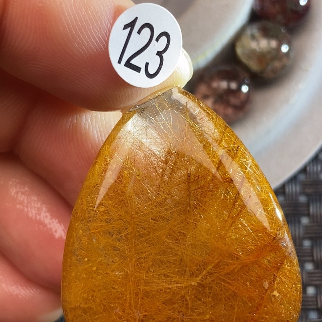 是***丫未镶嵌水晶吊坠(不含链)