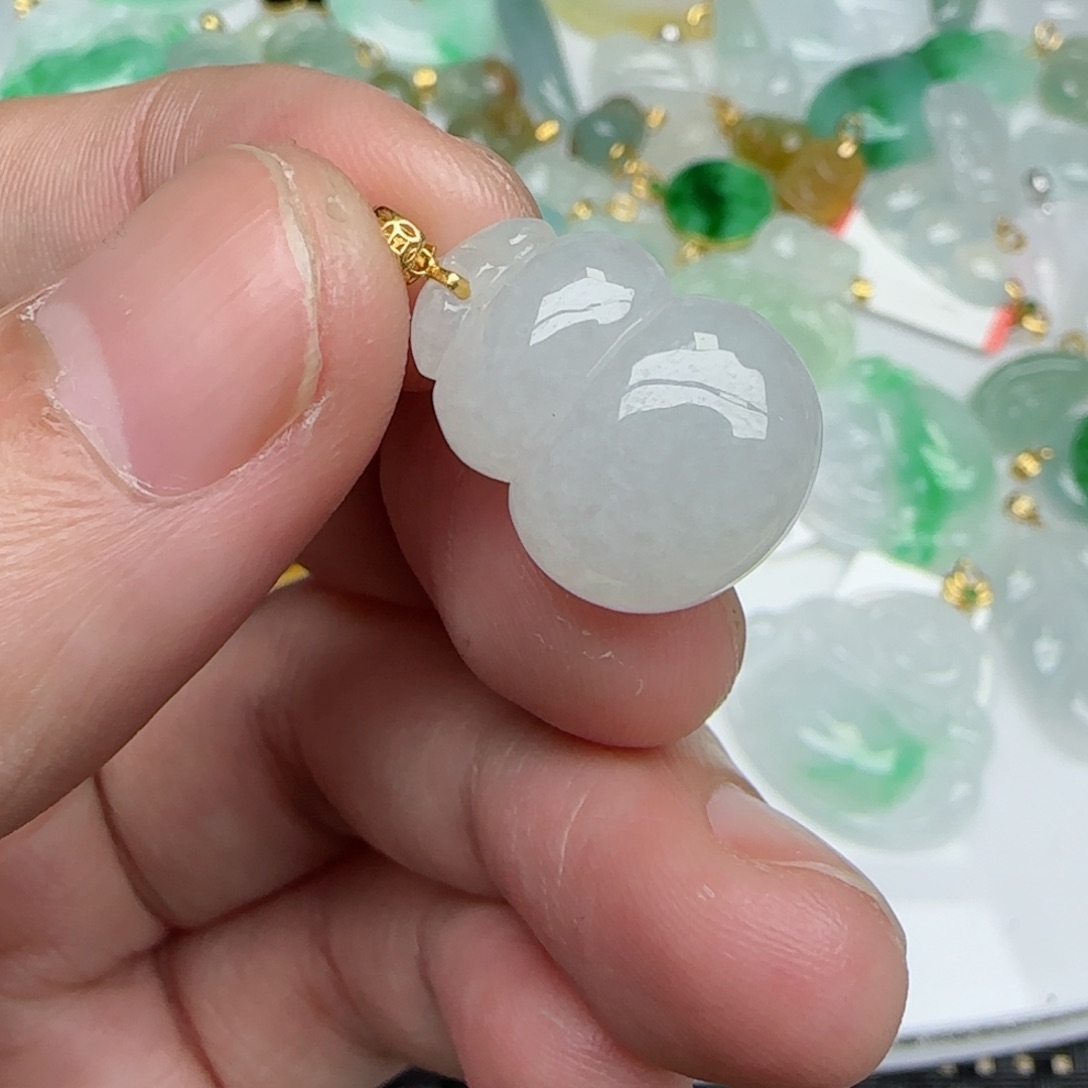 【闪购商品】翡翠颈饰18K金镶嵌胖葫芦