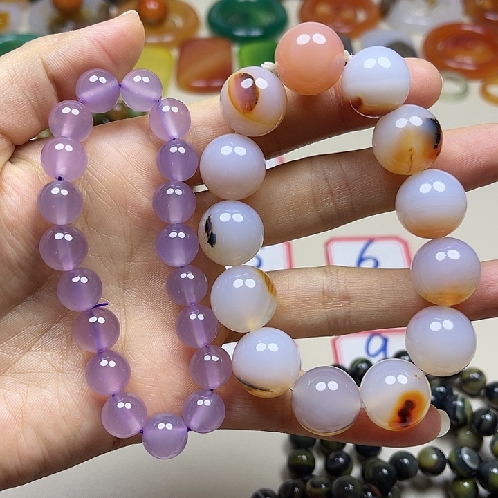 用***2玛瑙/玉髓未镶嵌颈饰