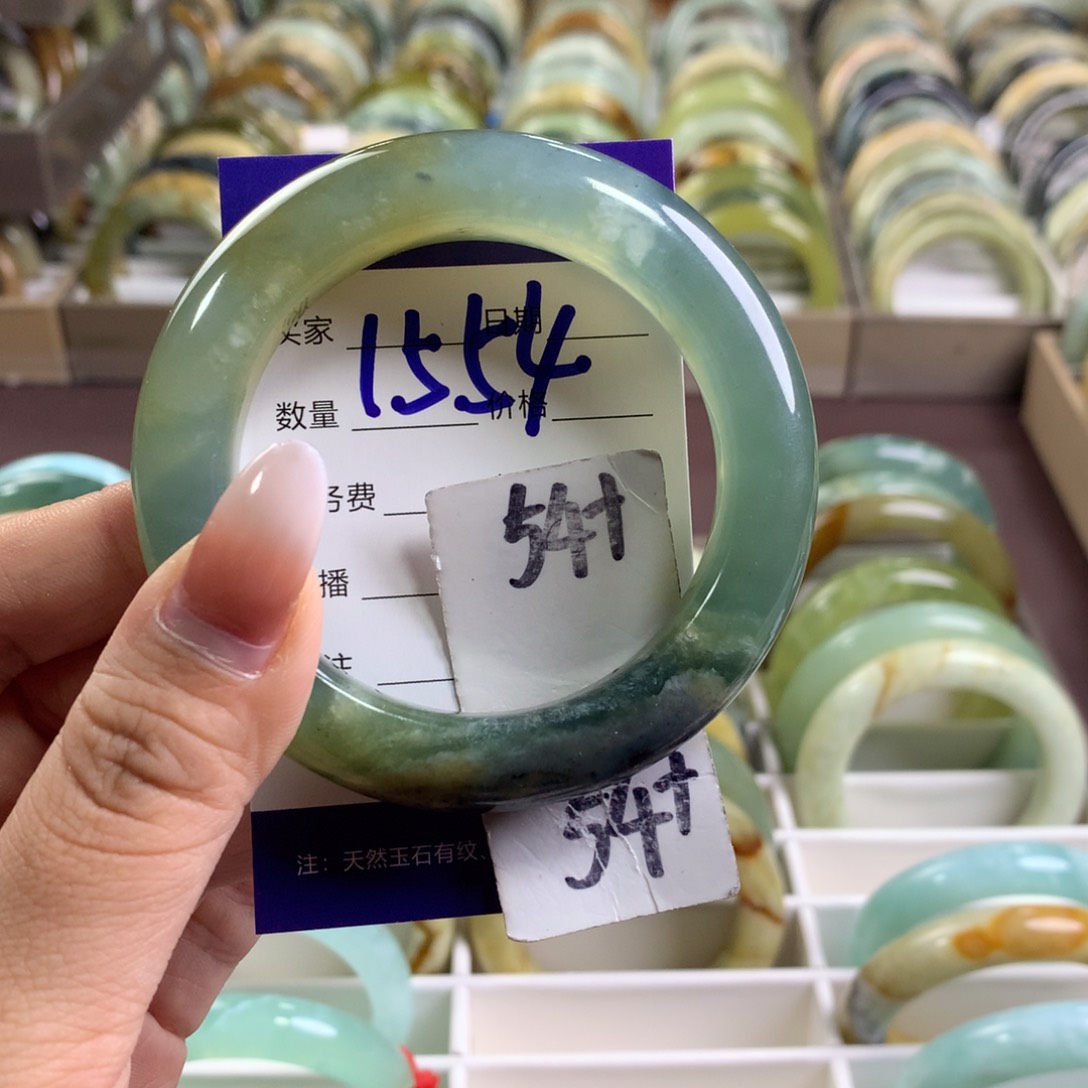 蛇纹石玉未镶嵌手镯1554