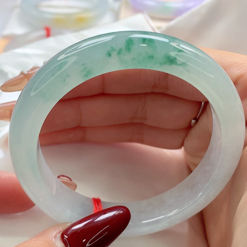 【闪购商品】翡翠手镯未镶嵌师妹