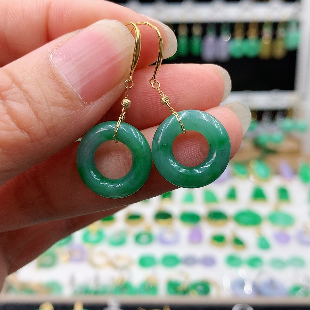 翡翠耳饰18K金镶嵌的