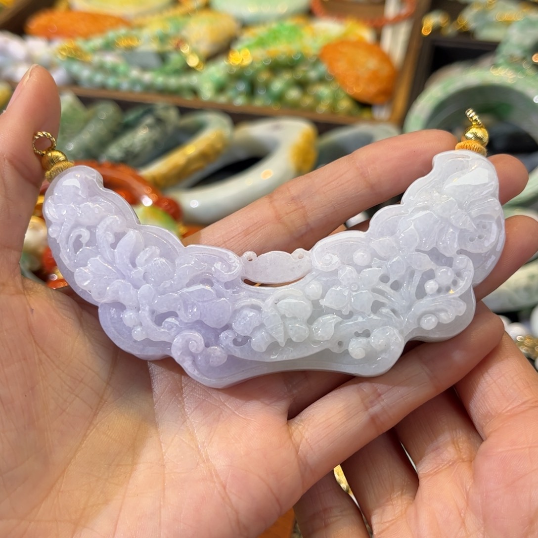 翡翠颈饰未镶嵌待编款