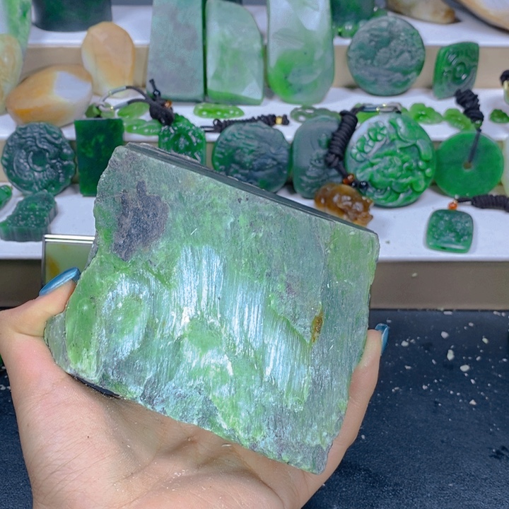 和田玉未镶嵌珠宝半成品