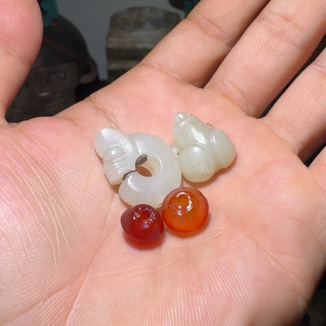 阿***菲和田玉（糖玉）未镶嵌挂件