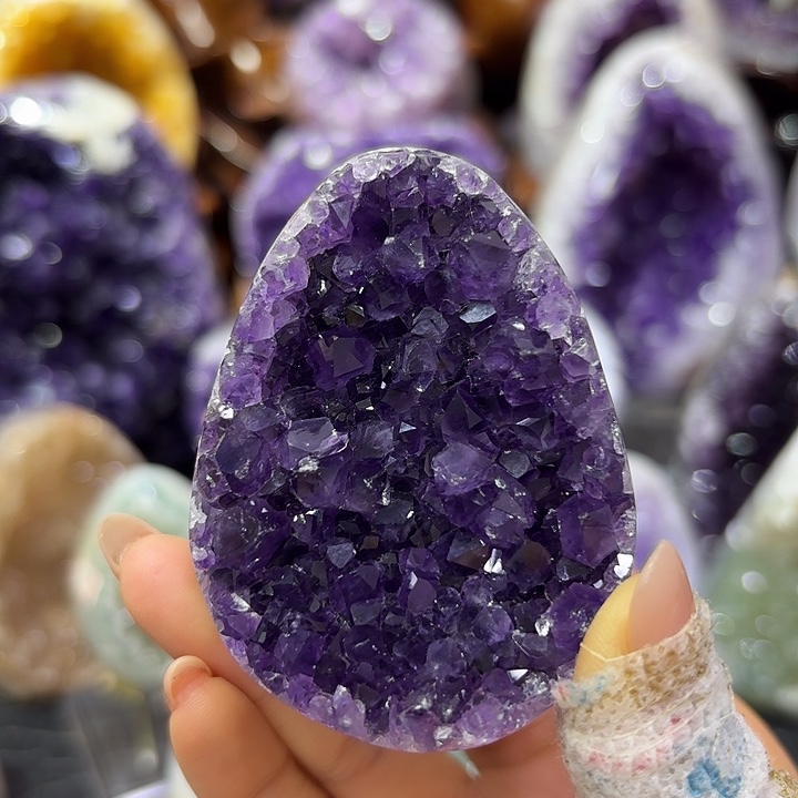 紫晶大型摆件（非配饰）未镶嵌