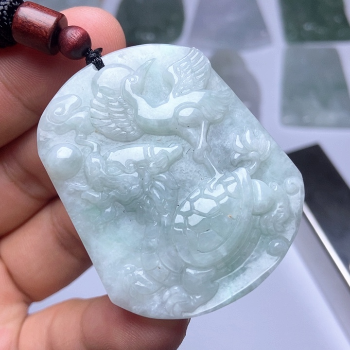翡翠未镶嵌颈饰翡翠