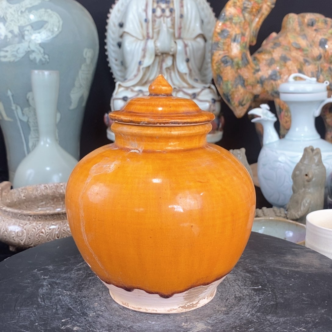 摆件三彩黄釉粉胎盖罐