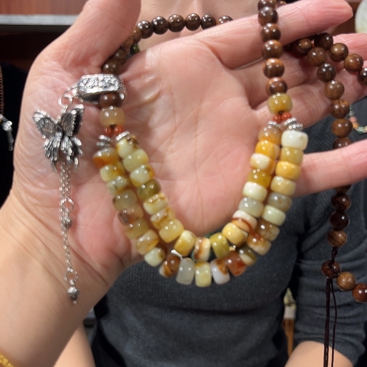 未镶嵌岫玉吊坠(赠链)