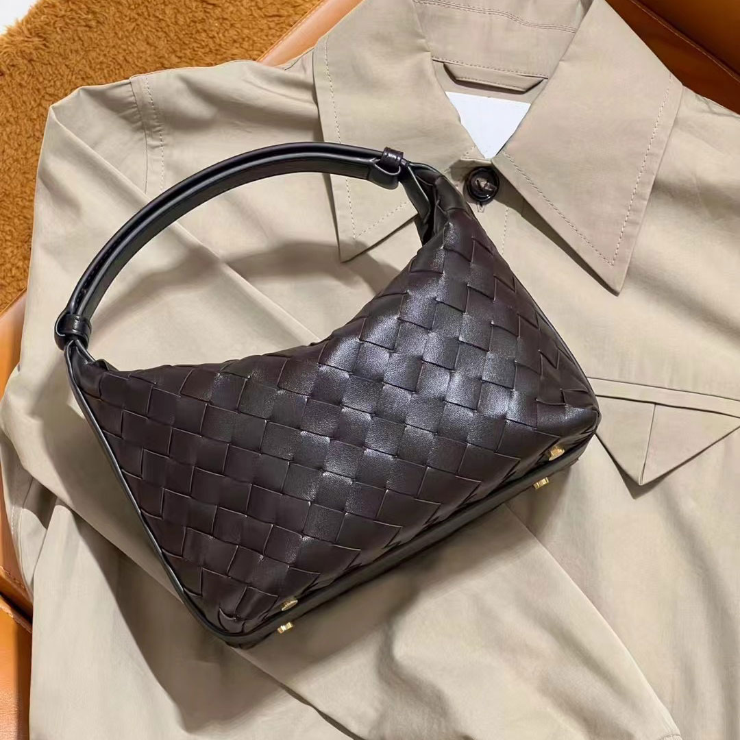 B01-B20女士斜挎单肩真皮百搭小众女包轻奢手提单肩女包