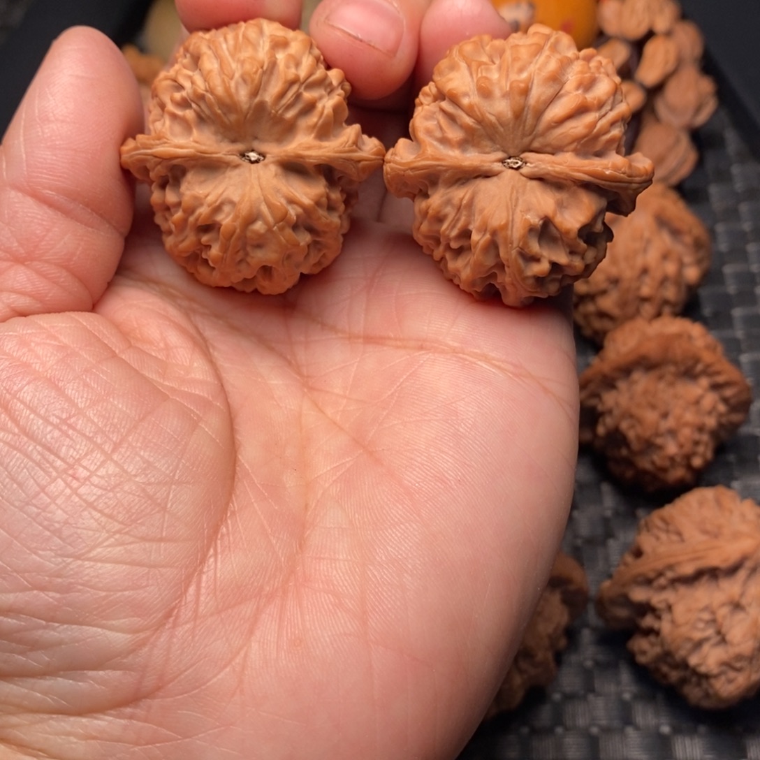 把件文玩核桃醒狮