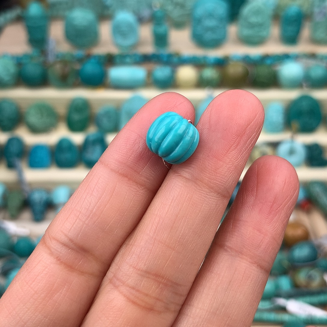 绿松石未镶嵌珠宝奇石10