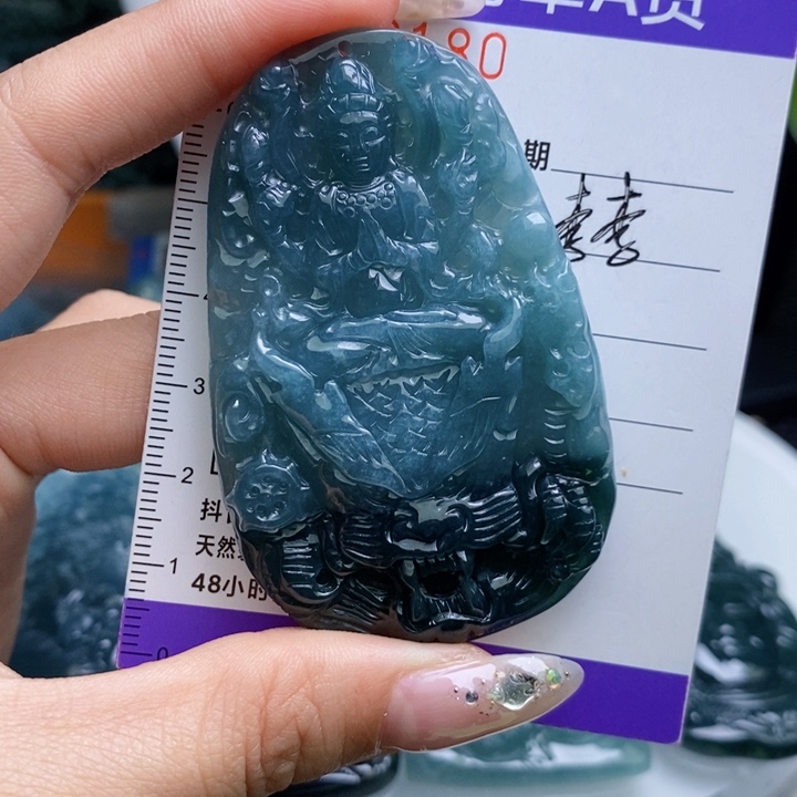 【闪购商品】翡翠颈饰未镶嵌1111111111