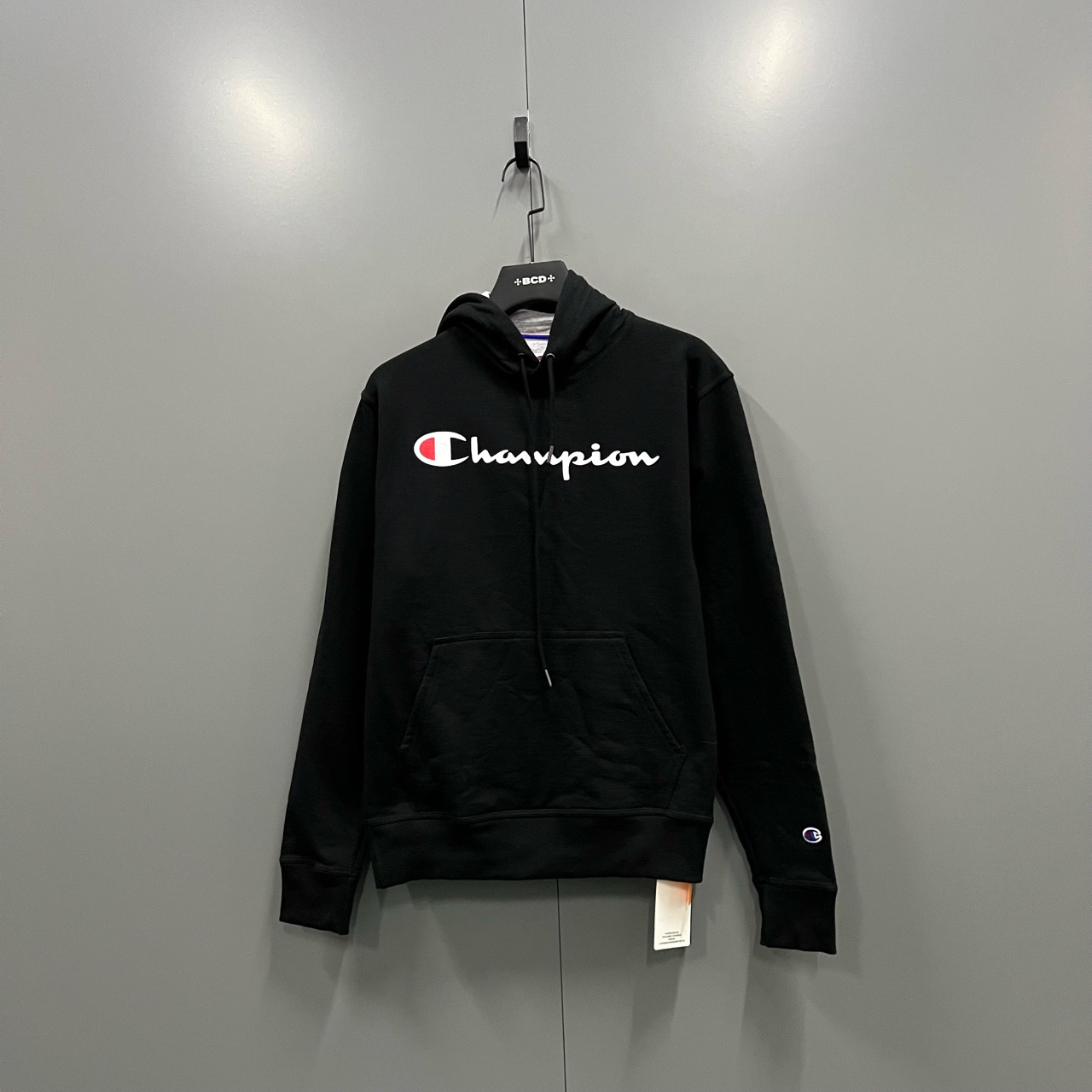 95新 Champion （cc2）黑色印花字母帽衫 S码/400908