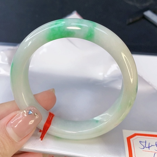 翡翠手镯未镶嵌天然翡翠A货102