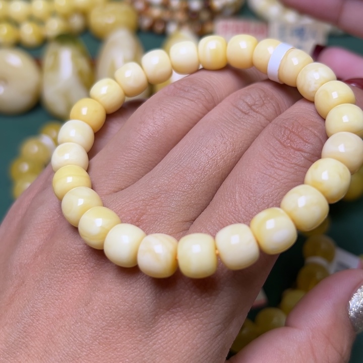 小***六蜜蜡未镶嵌珠宝奇石