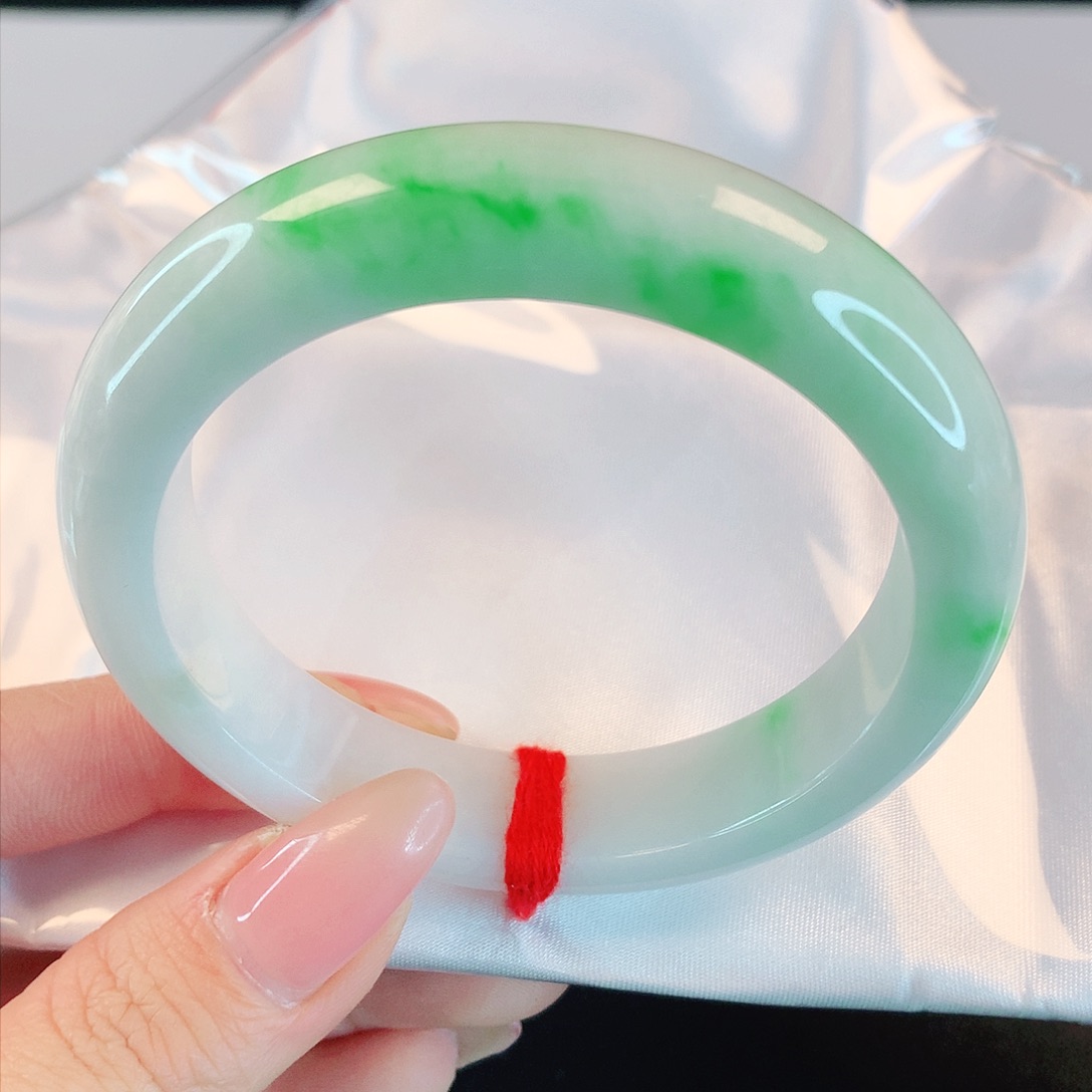 翡翠手镯未镶嵌201翡翠