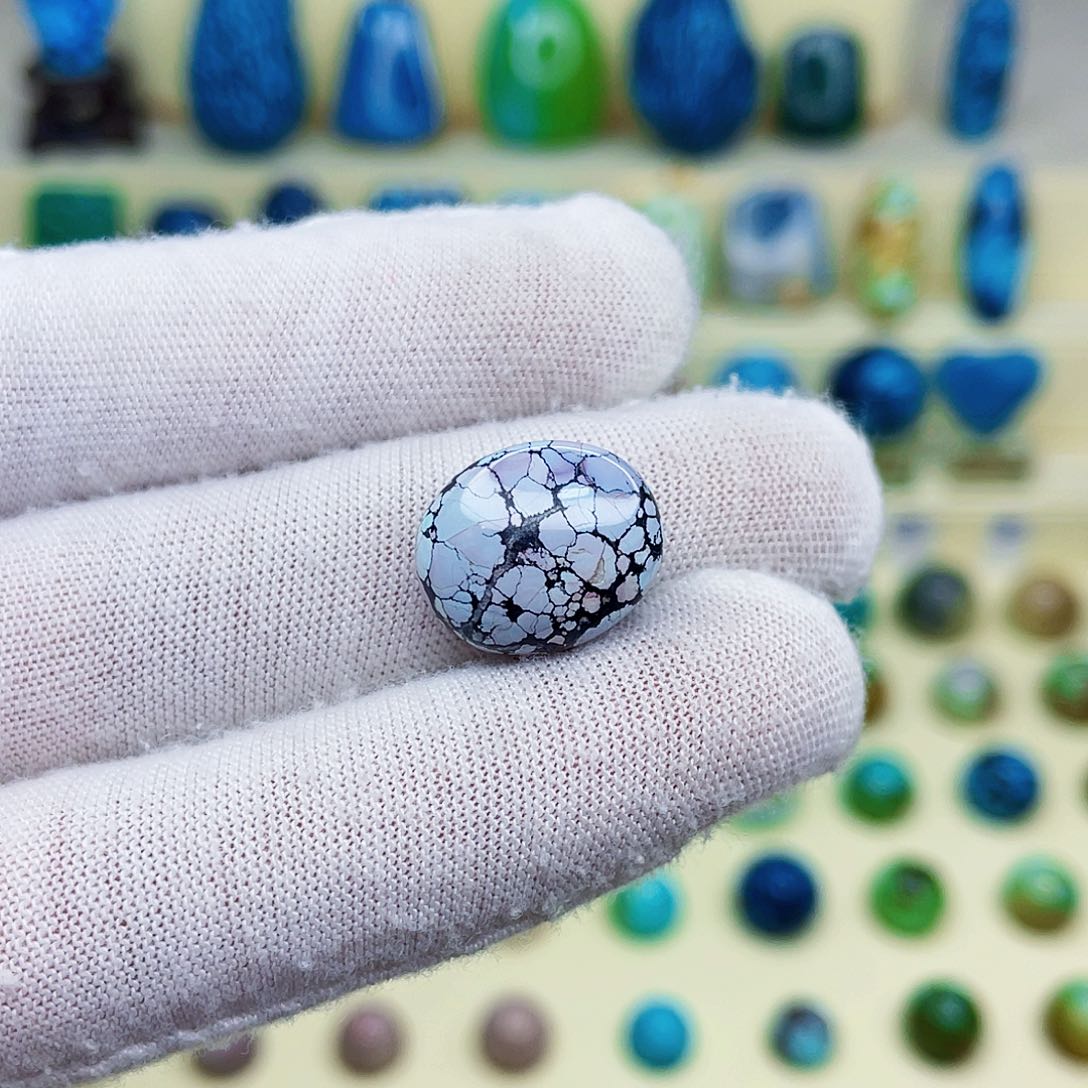 绿松石绿松石未镶嵌