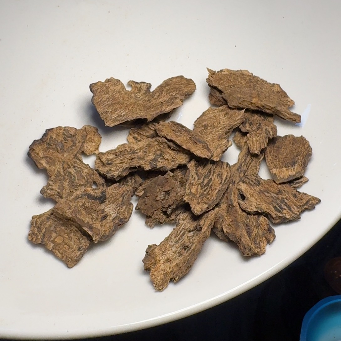 沉香沉香碎屑马泥涝土沉1g奶凉