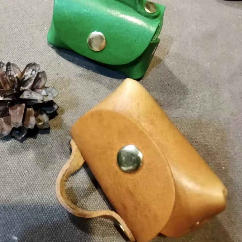 【金古道】趣味真皮收纳小包仔个性手工复古简约多功能带扣FW525