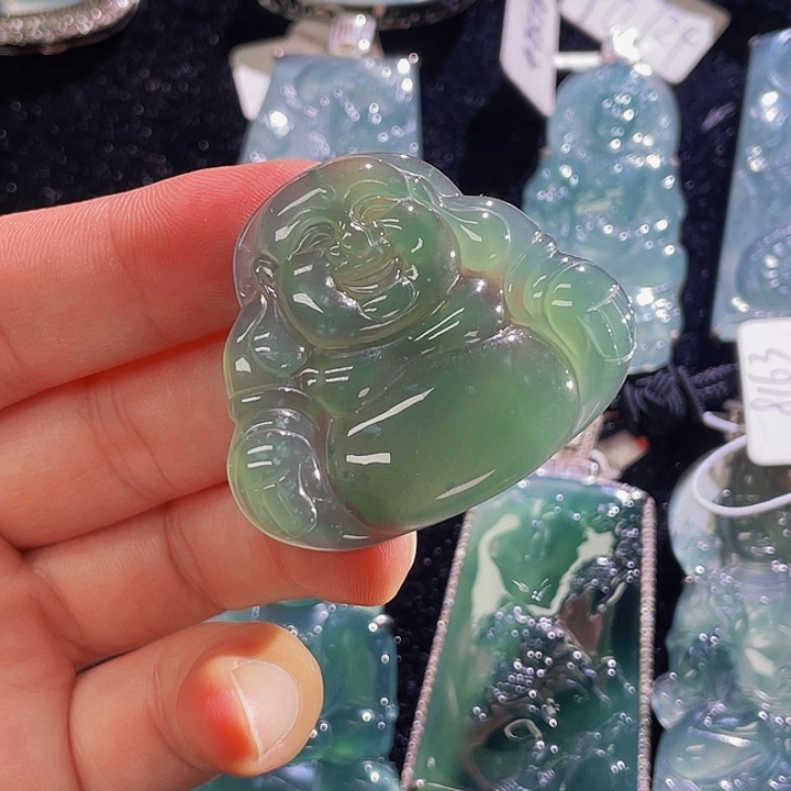 翡翠颈饰未镶嵌58，