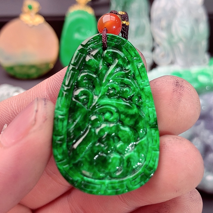 吊坠(不含链)未镶嵌翡翠