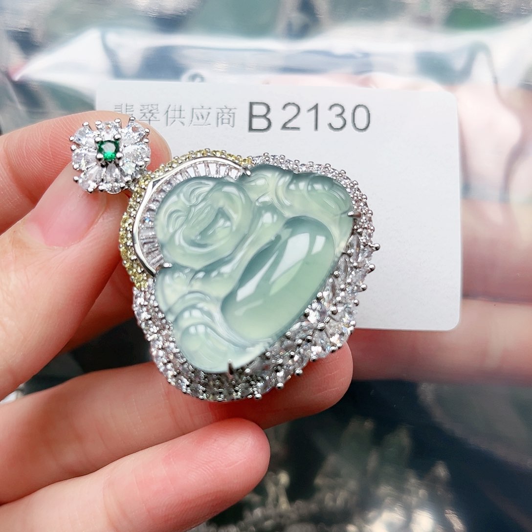 翡翠颈饰未镶嵌翡翠2130