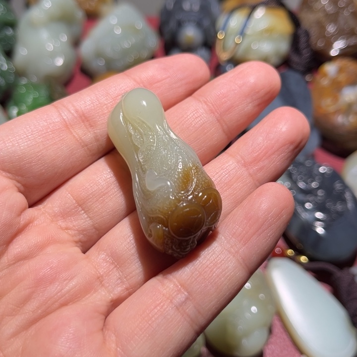 和田玉挂件未镶嵌