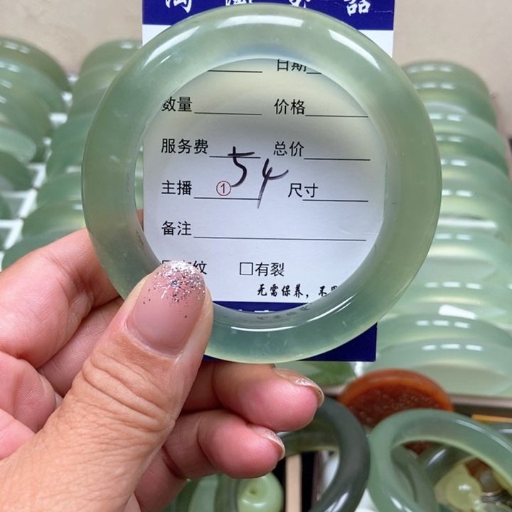 蛇纹石玉未镶嵌手镯八**店