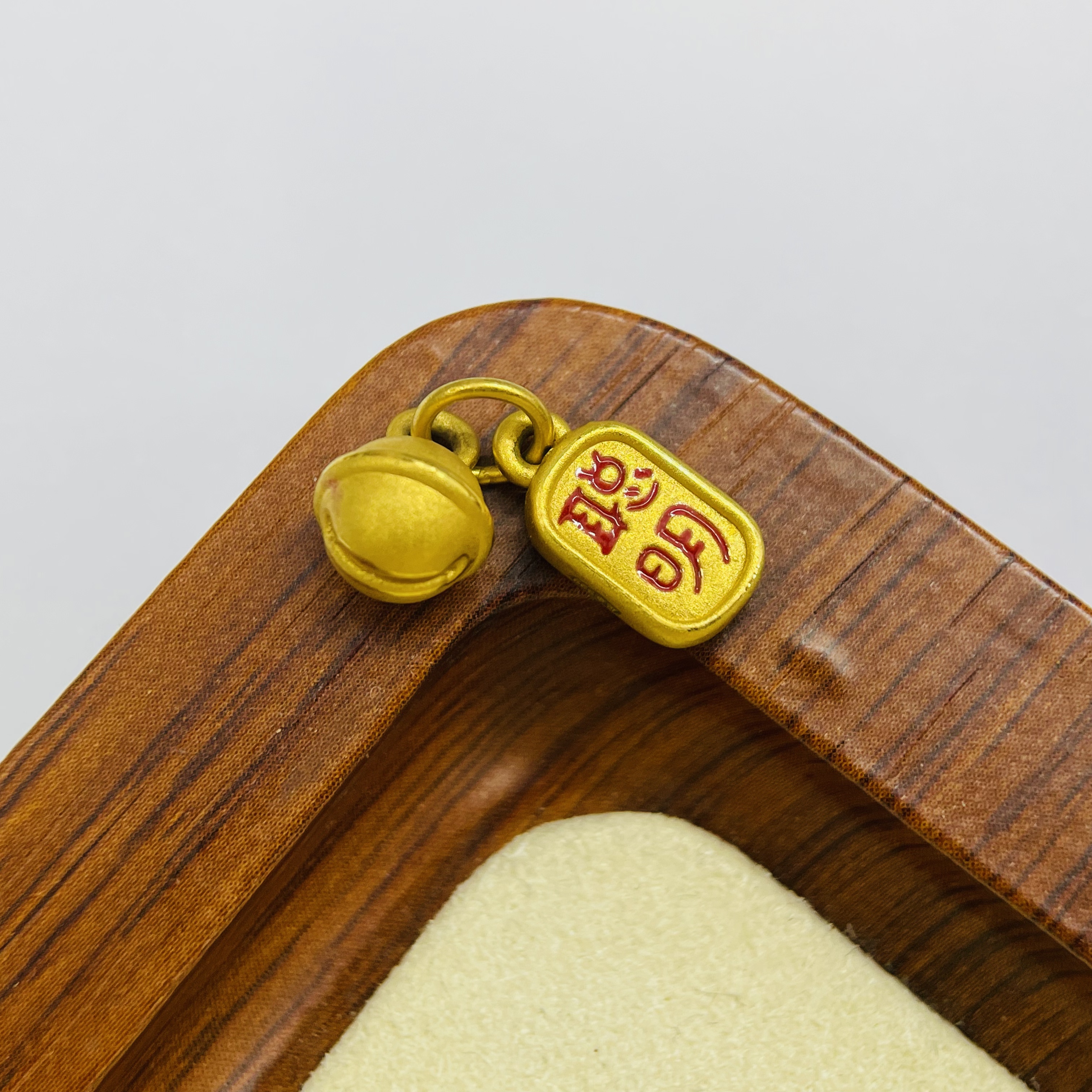 辉通黄金足金999聪明伶俐大铃铛diy黄金配件DP2563-01190