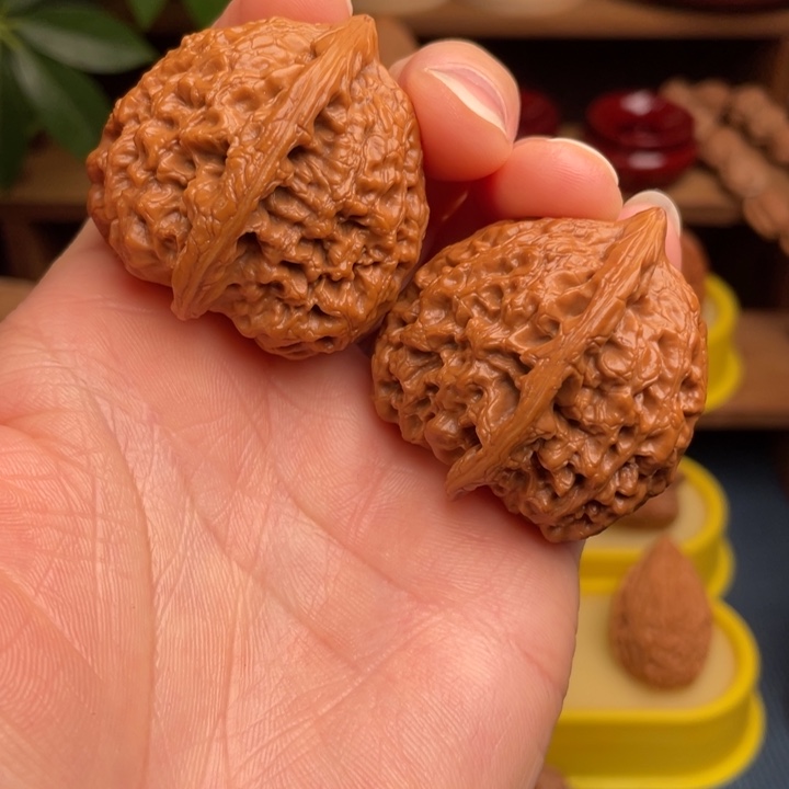 文玩核桃把件观音肚39