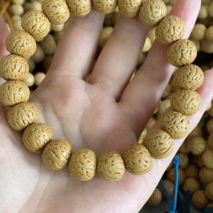 听***闻桃核吊坠29292929