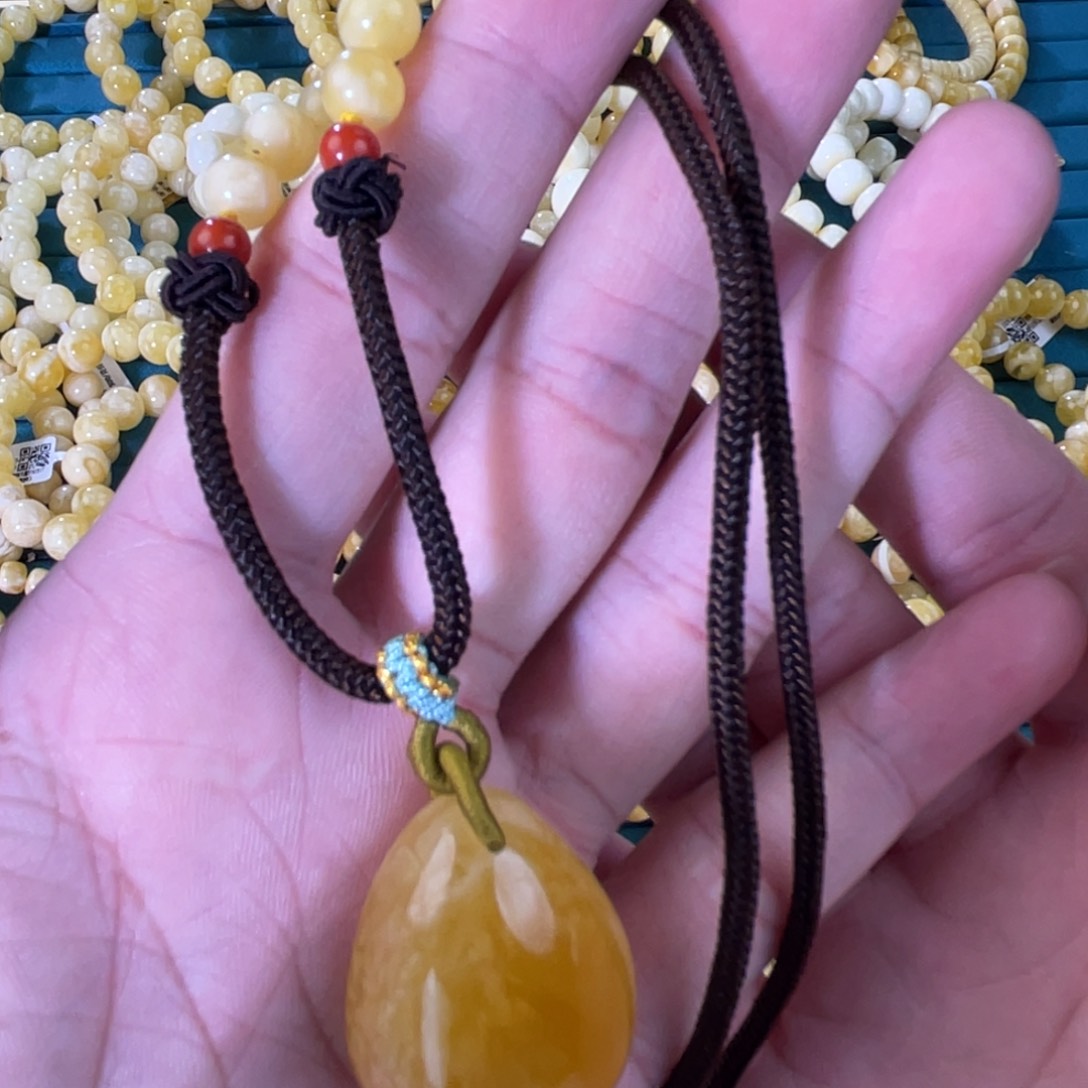 琥珀裸石未镶嵌DY241221I008-THL