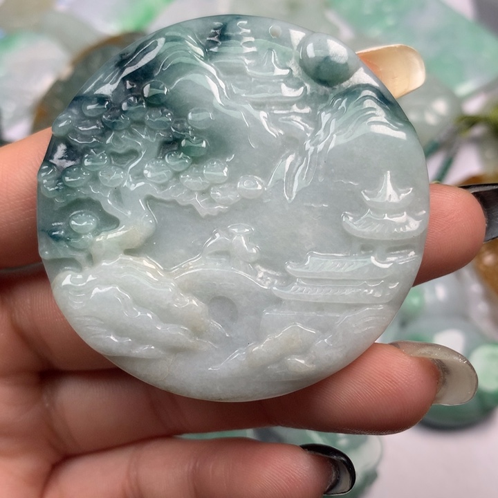 翡翠未镶嵌颈饰翡翠